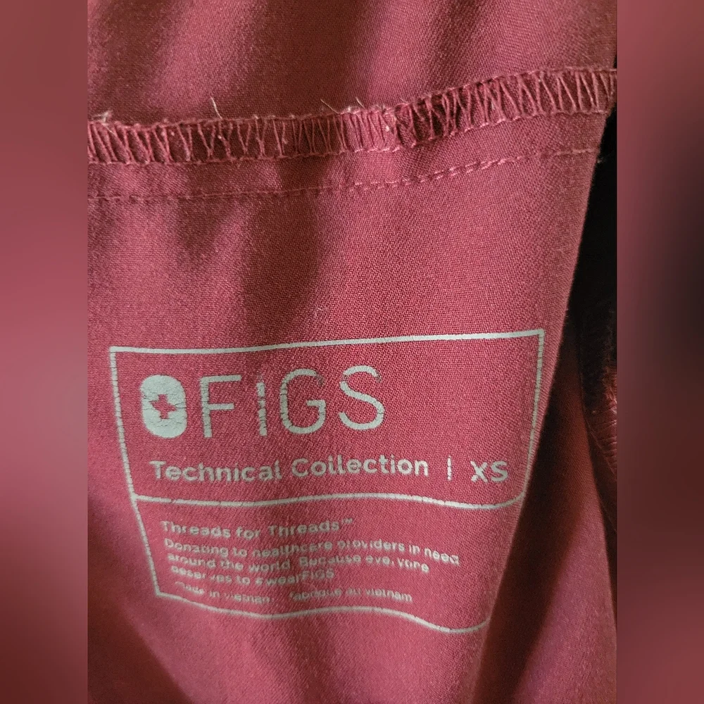 FIGS Men's Tansen Jogger Scrub Pants Burgundy Size XS Nursing